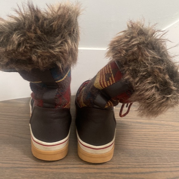 SNOW BOOTS - Picture 3 of 5